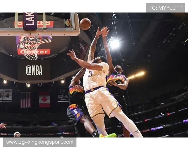 戴维斯卡位优势尽显