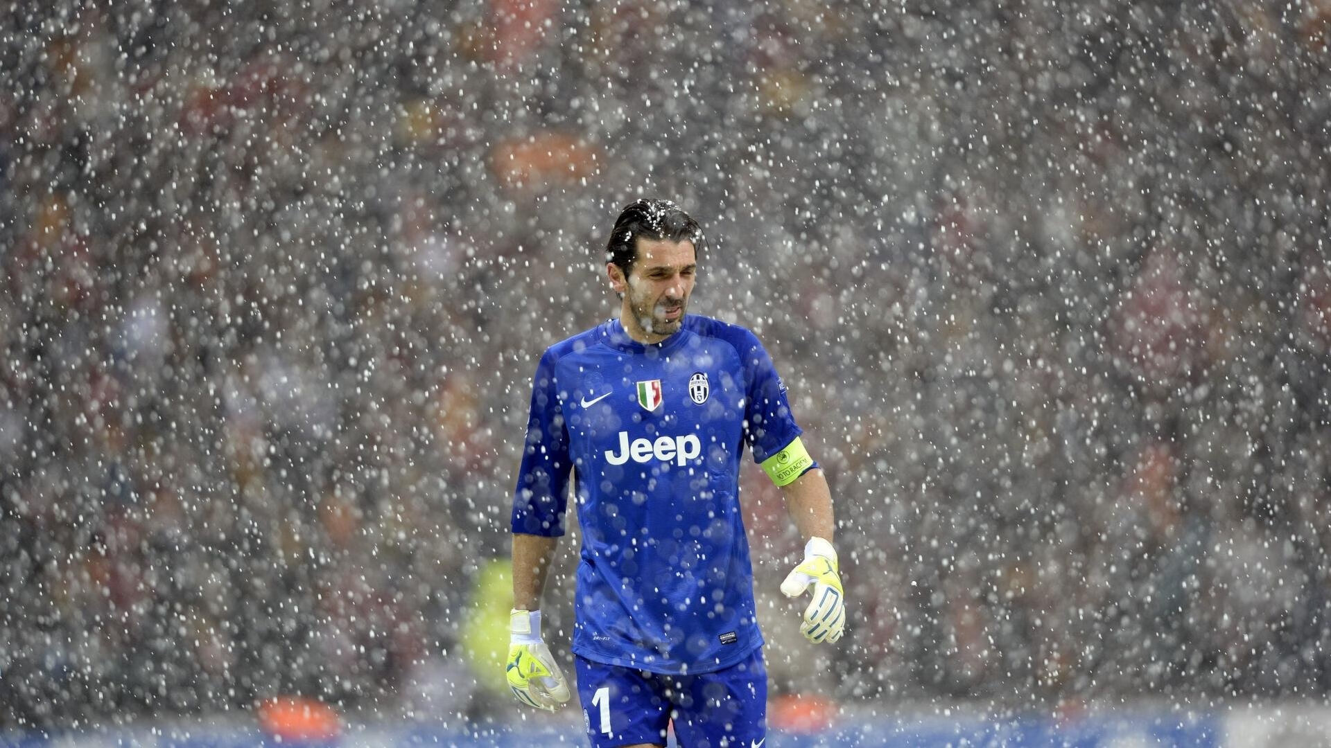 本土球员传控能力普遍不足，传控打法的球队