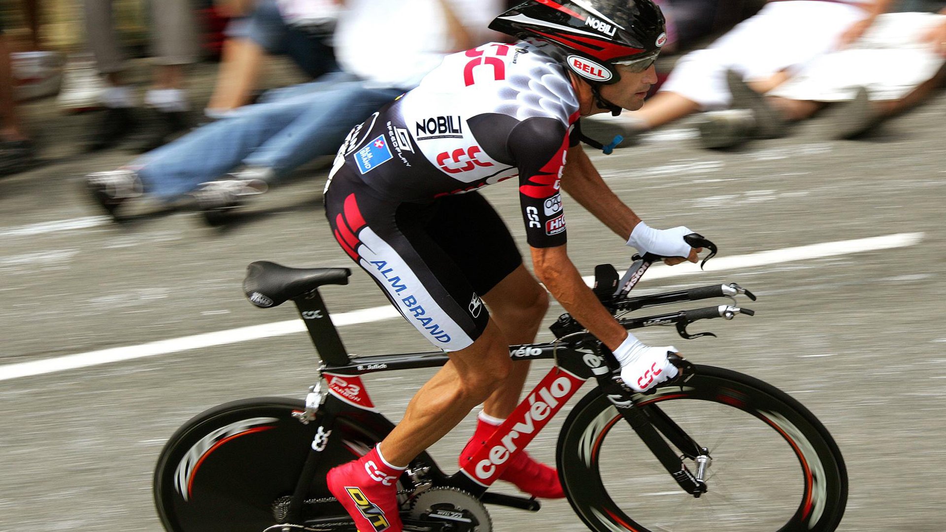 高节奏打法中中锋是否容易被边缘化,中锋强硬打法