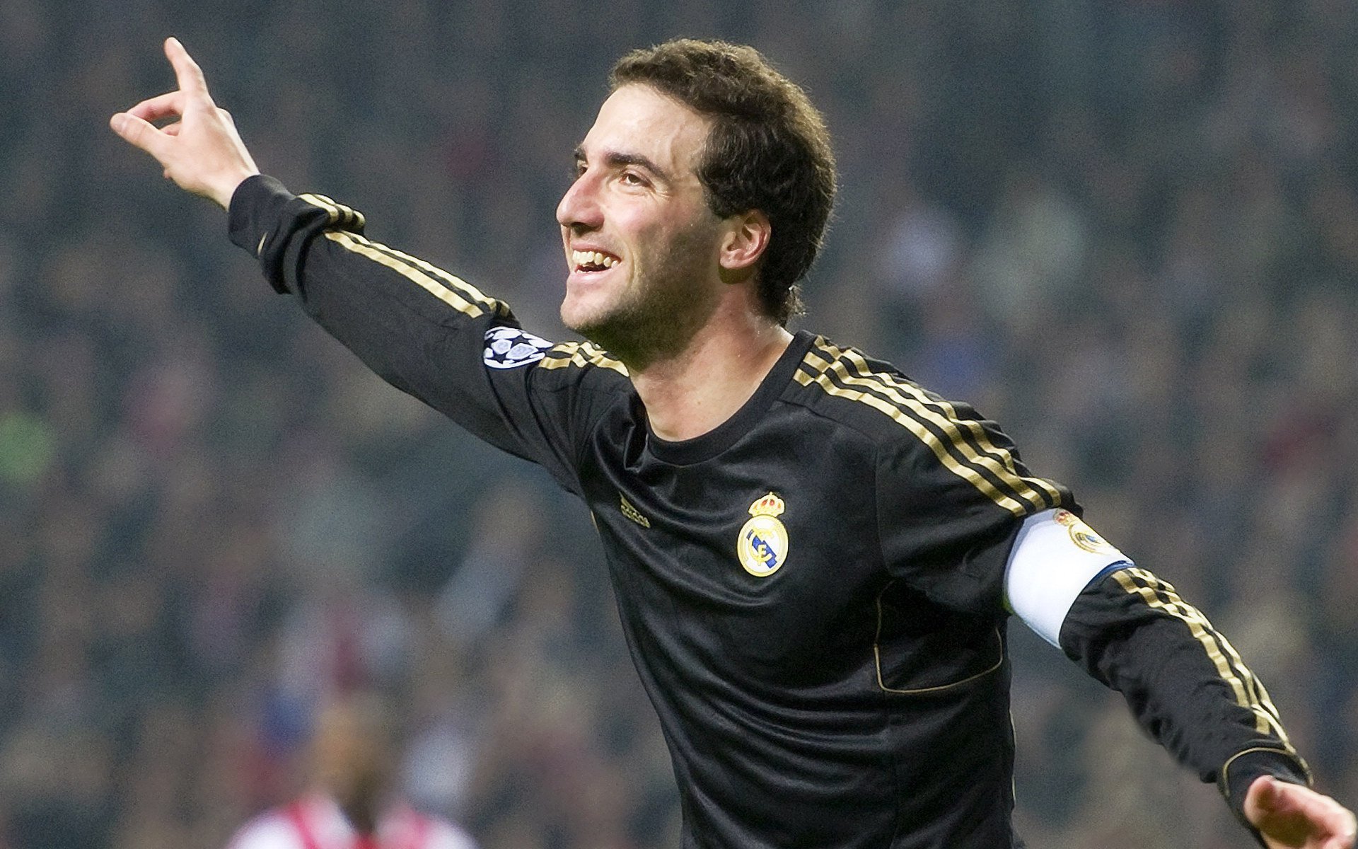 英超蓝血豪门:冠绝全场的激烈碰撞,绰号蓝军的英超豪门